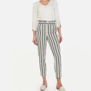 Express High Rise Striped Ankle Pants Size 2 Black White Ruffle Waist